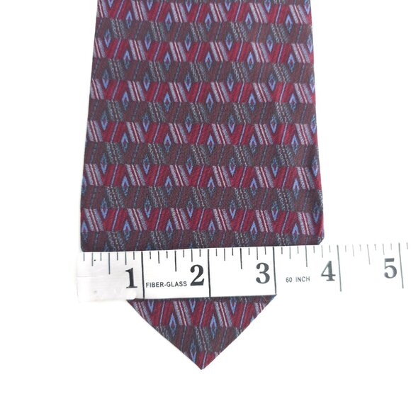 Geoffrey Beene Men Necktie 100% Silk Geometric Color Red Blue Size 58x4 - NWOT - Picture 5 of 5